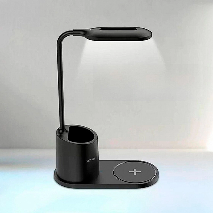 Lampara Led Netmak Carga Inalambrica 15W Soporte Celular Negro Art.NM-CL13